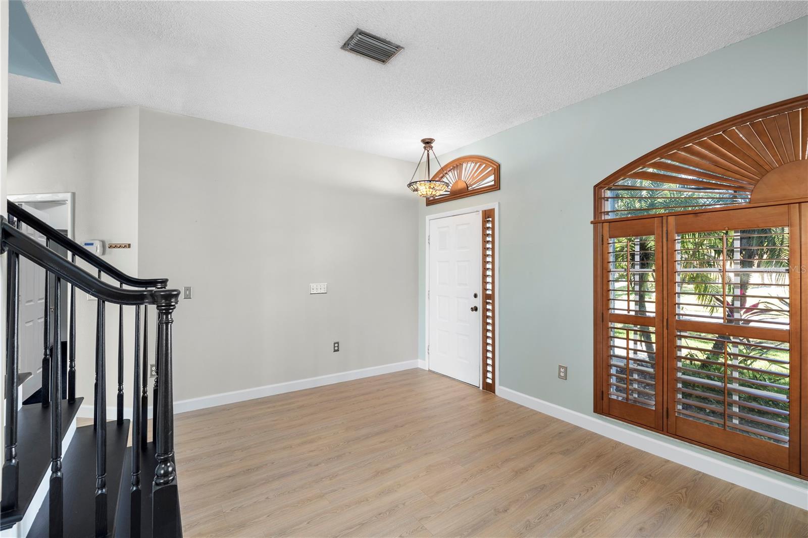 1600 GRAY BARK DRIVE