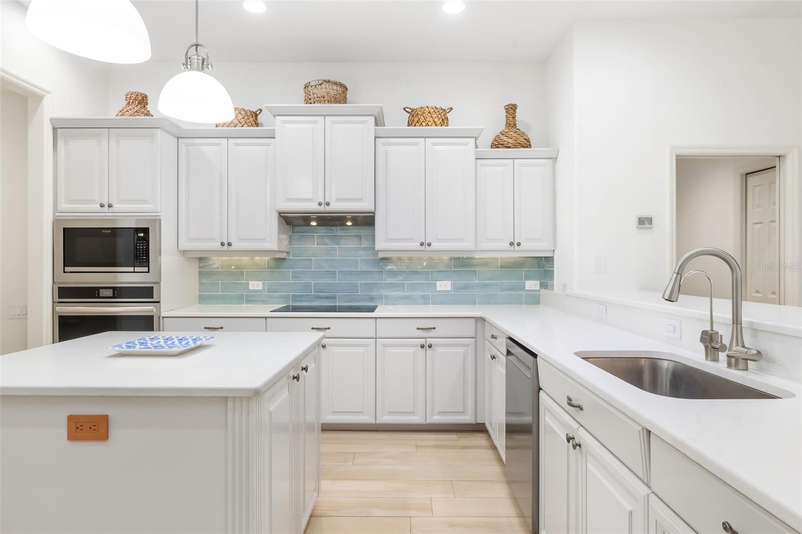 RIVER WILDERNESS - Residential