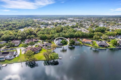 A home in LAKELAND