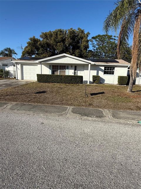 3245 FAIRMOUNT DRIVE HOLIDAY FL 34691