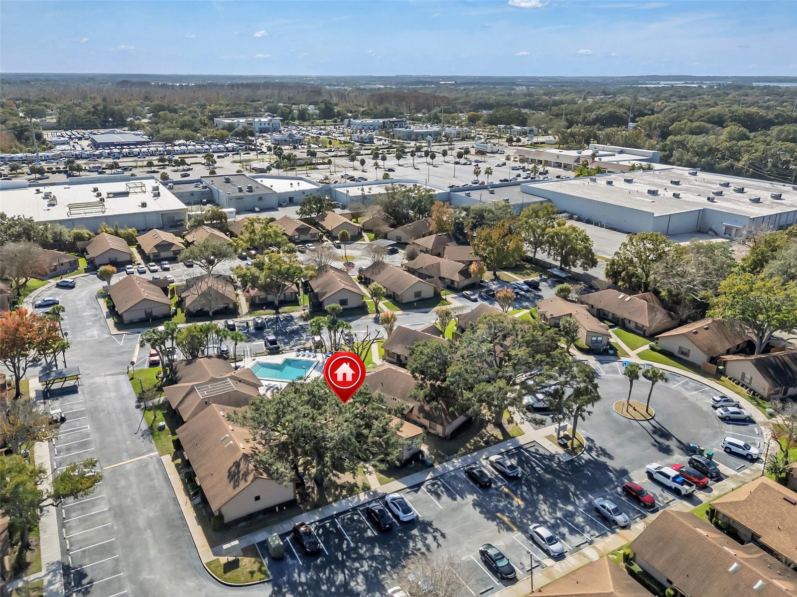 TOWNHOMES WINTER GARDEN - Residential