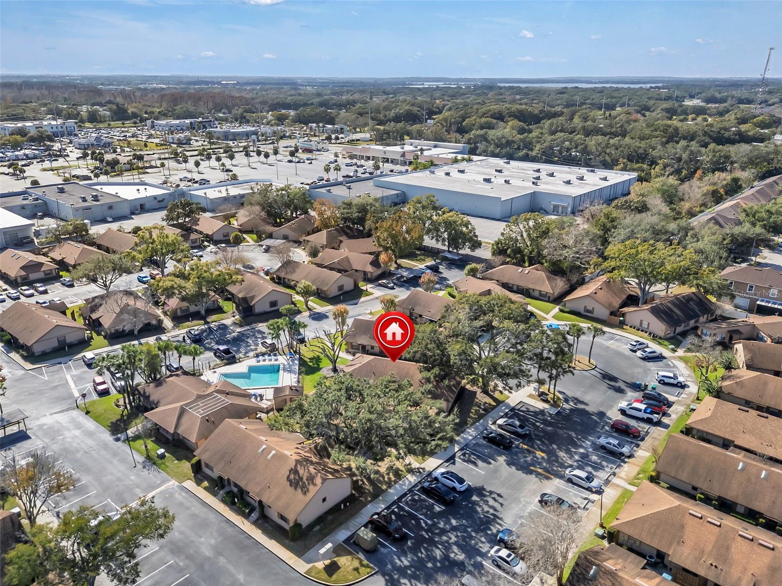 TOWNHOMES WINTER GARDEN - Residential