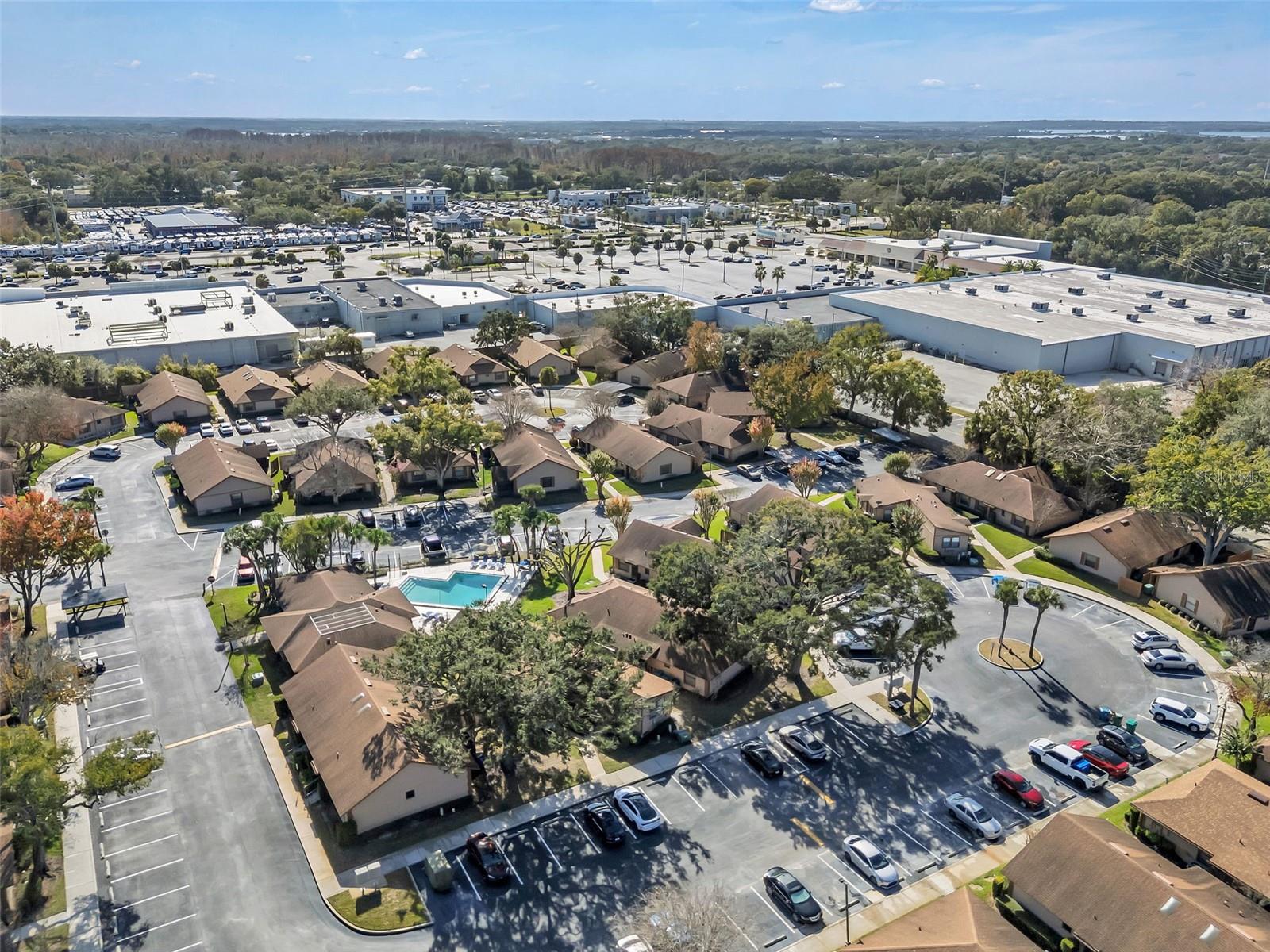 TOWNHOMES WINTER GARDEN - Residential