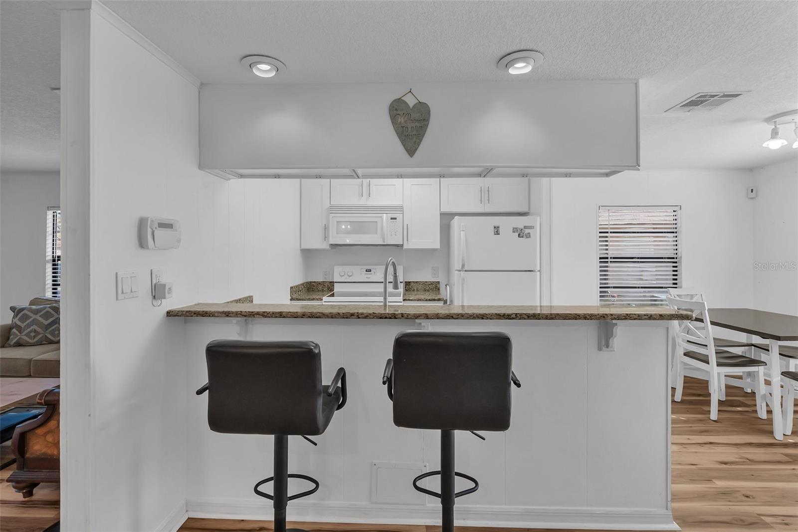 TOWNHOMES WINTER GARDEN - Residential