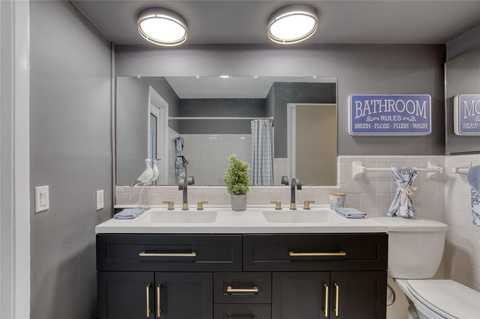 BELLAIR SHORES - Residential