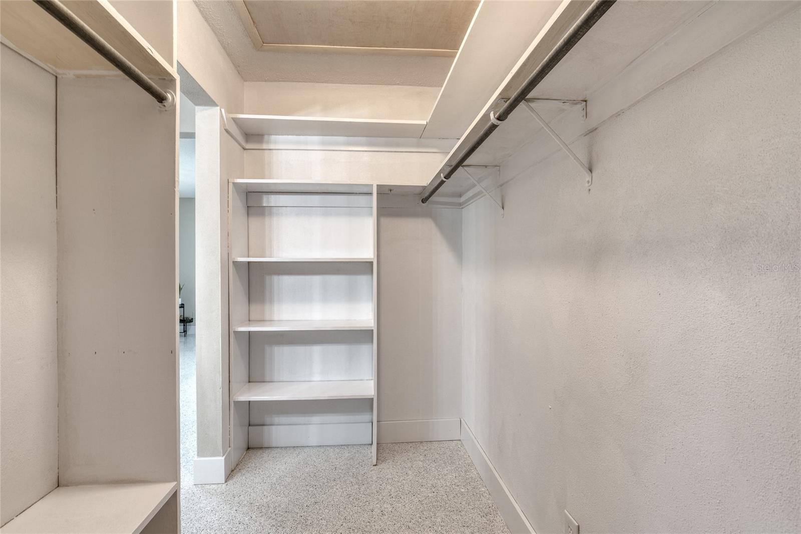 BELLAIR SHORES - Residential