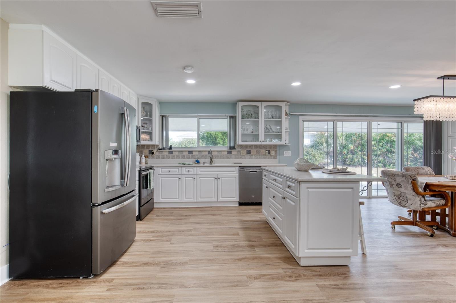 BELLAIR SHORES - Residential