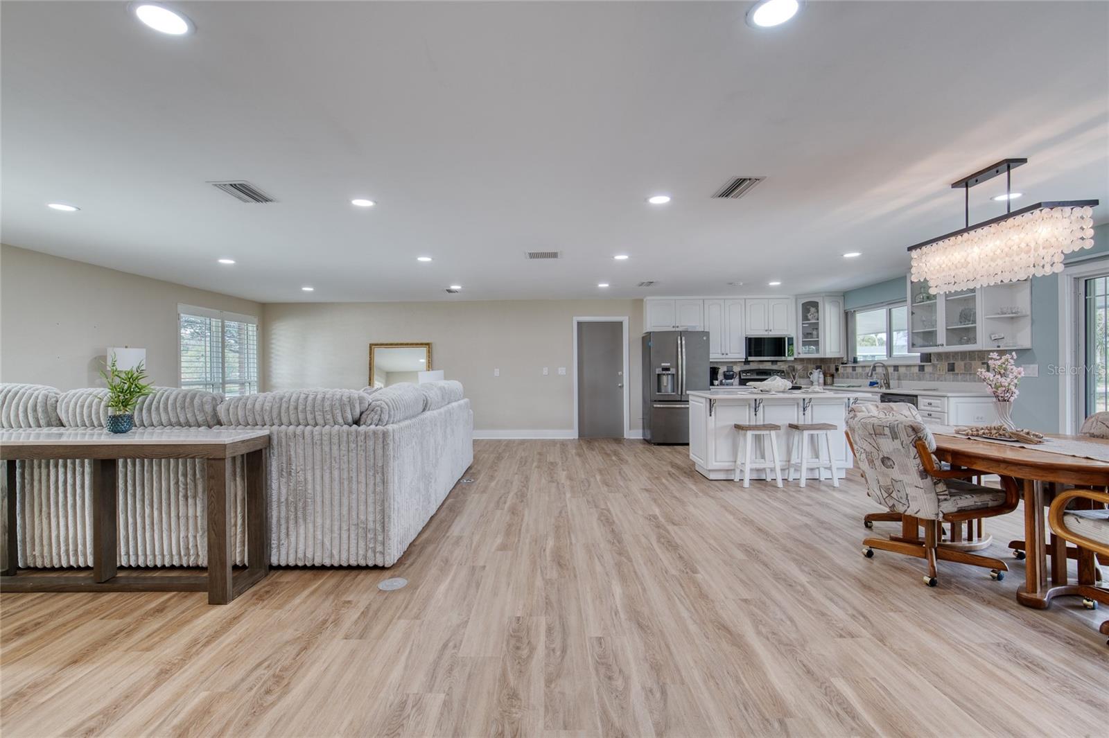 BELLAIR SHORES - Residential