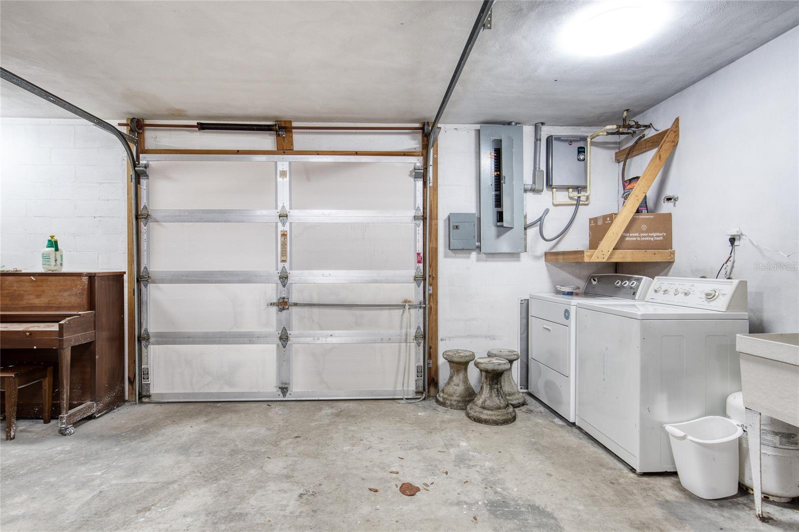 BELLAIR SHORES - Residential