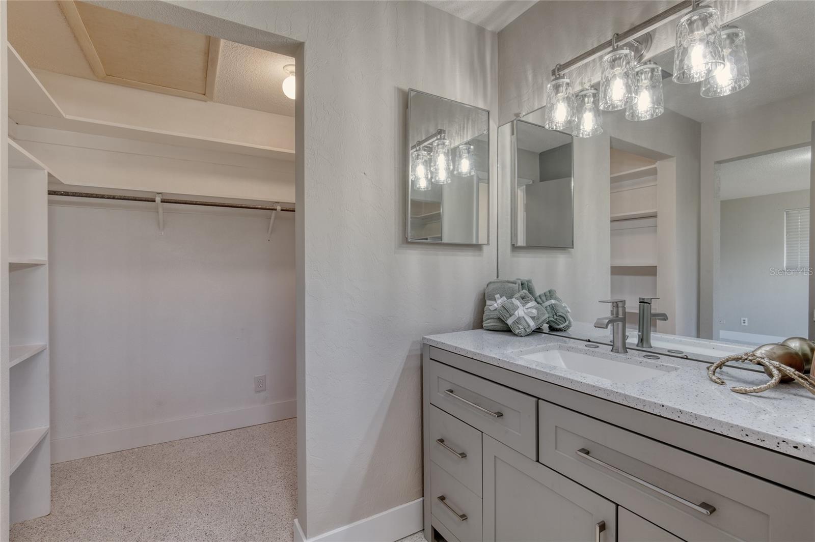 BELLAIR SHORES - Residential