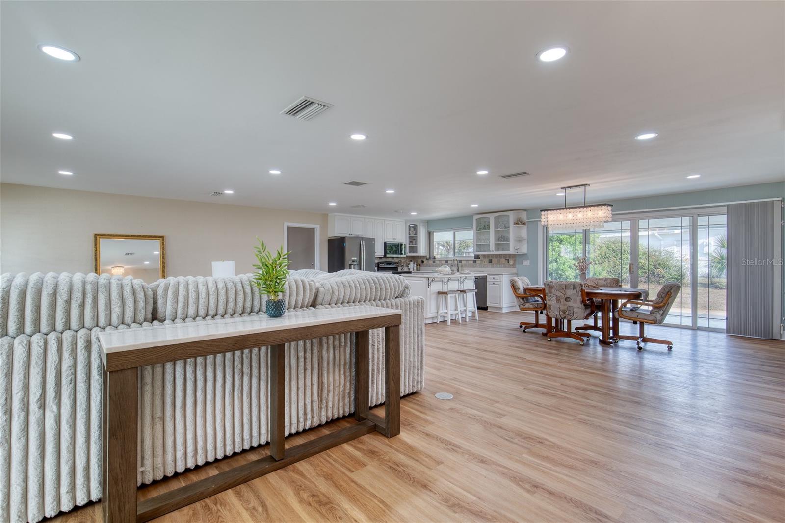 BELLAIR SHORES - Residential