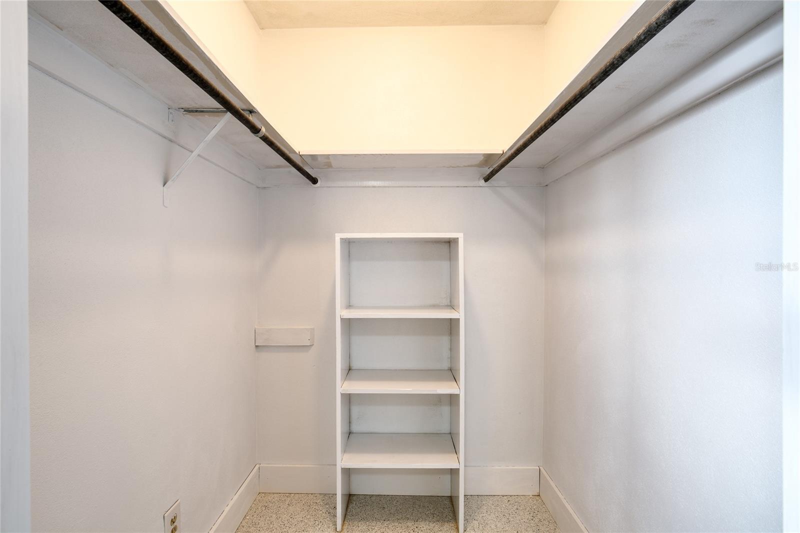 BELLAIR SHORES - Residential