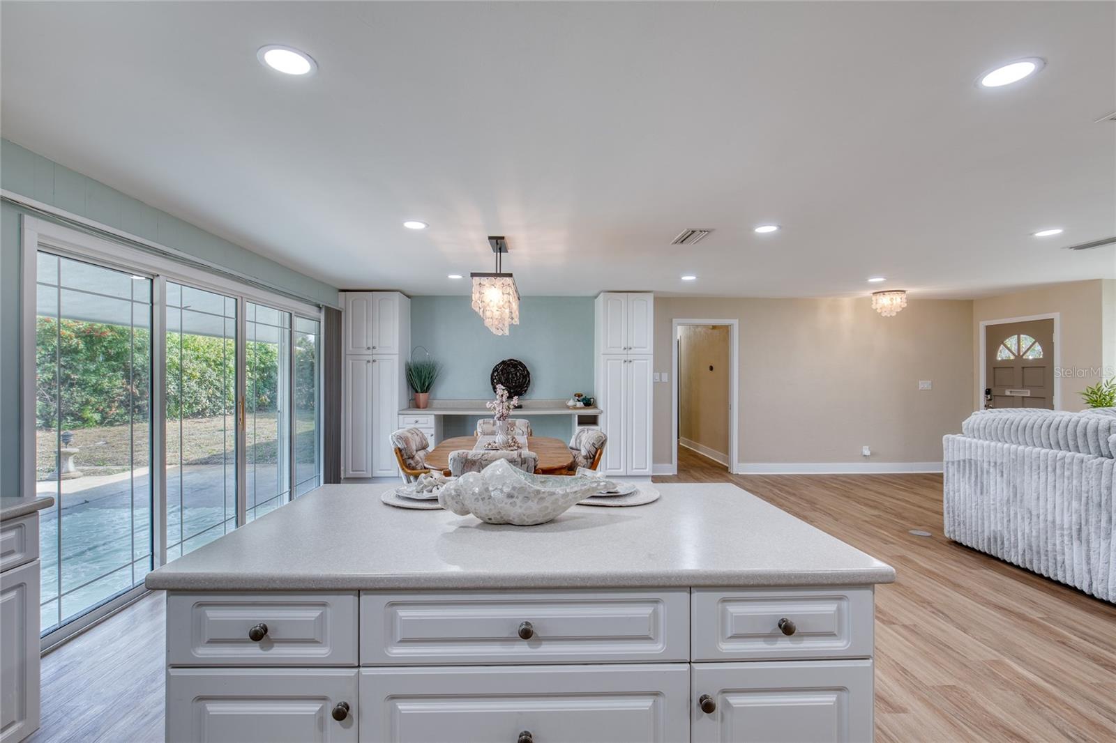 BELLAIR SHORES - Residential