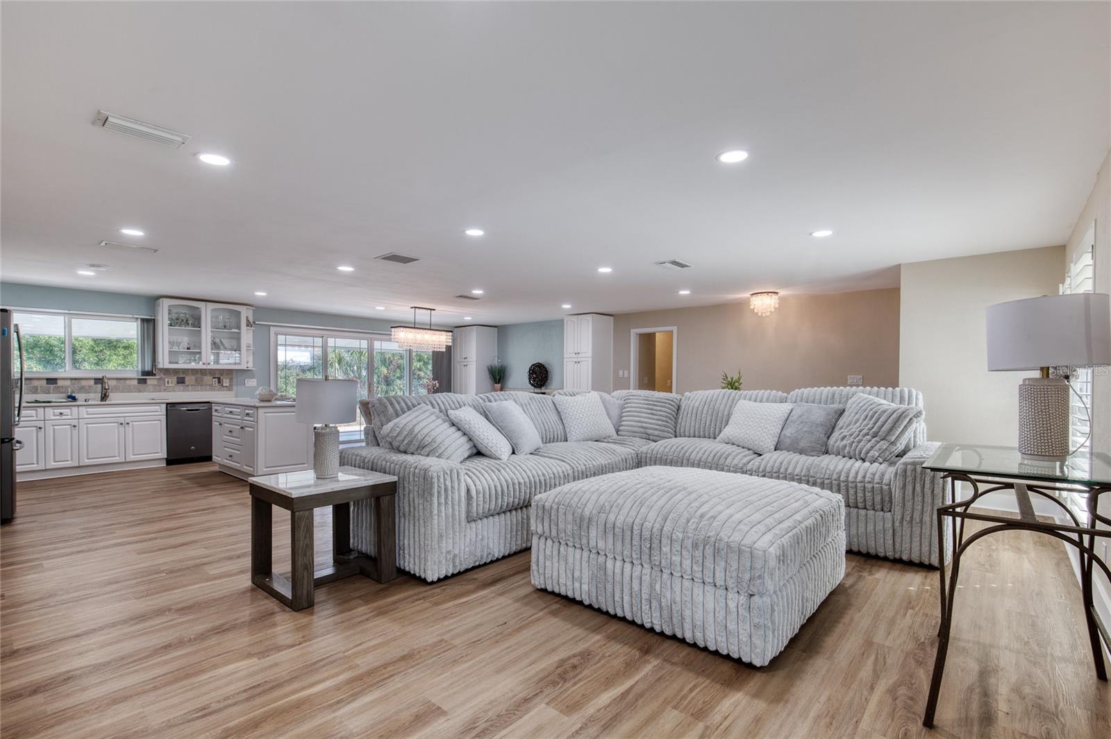 BELLAIR SHORES - Residential