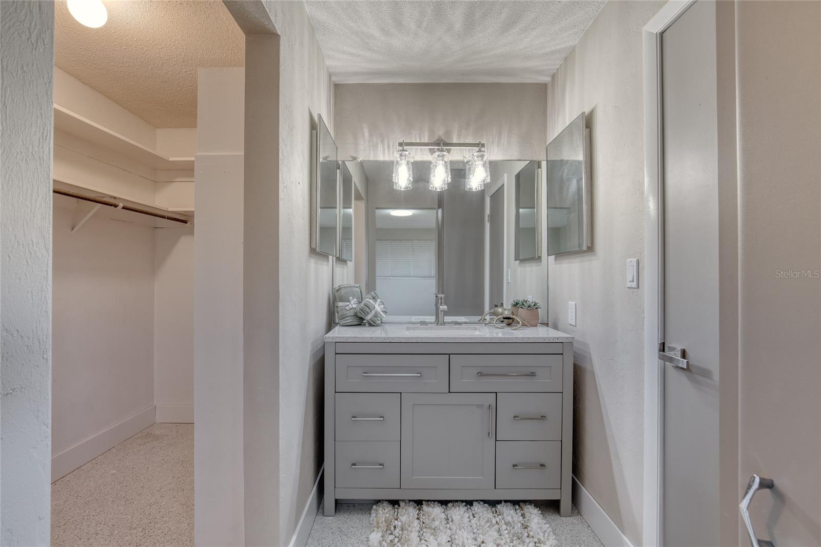 BELLAIR SHORES - Residential