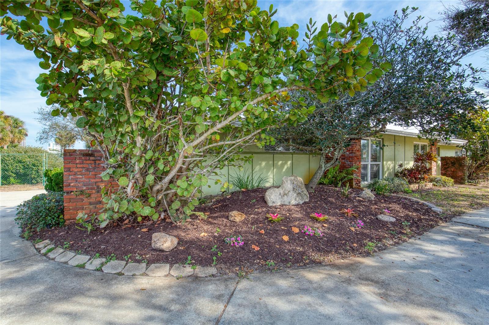 BELLAIR SHORES - Residential