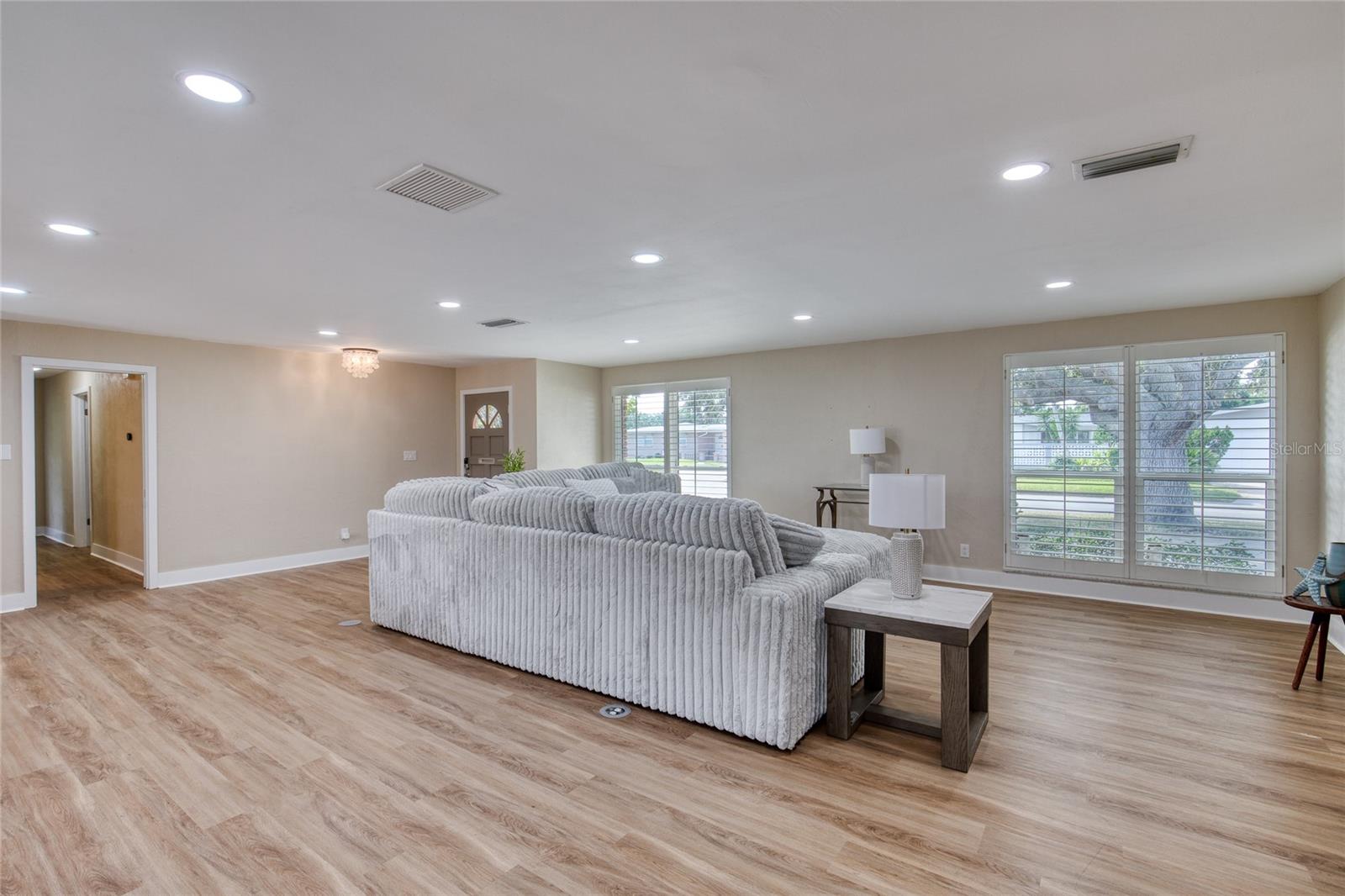 BELLAIR SHORES - Residential