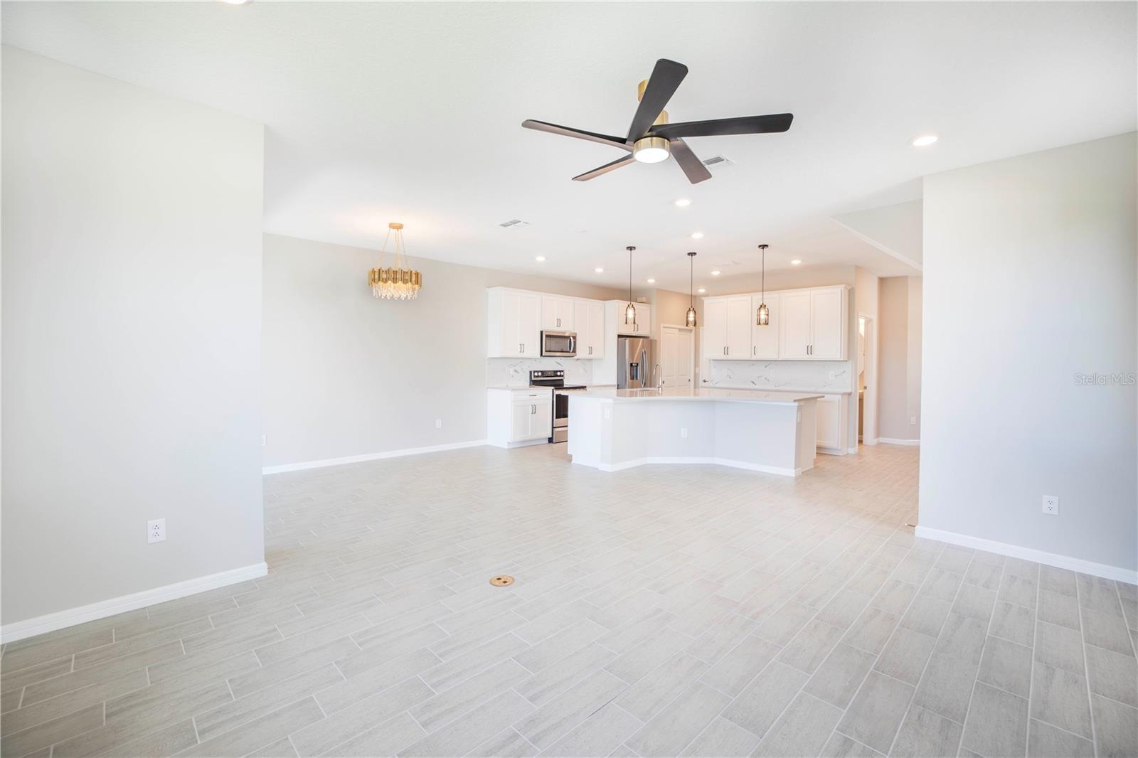 SHORELINE REP - Residential Lease