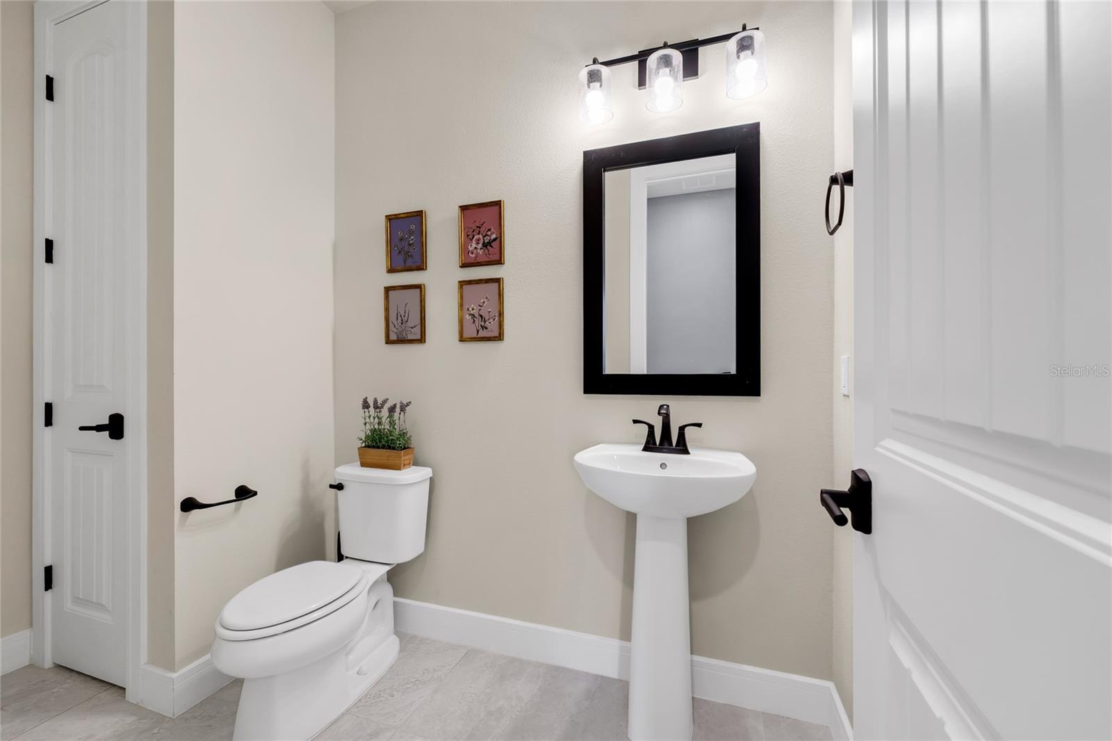 LIVE OAK LAKE PH 1 - Residential