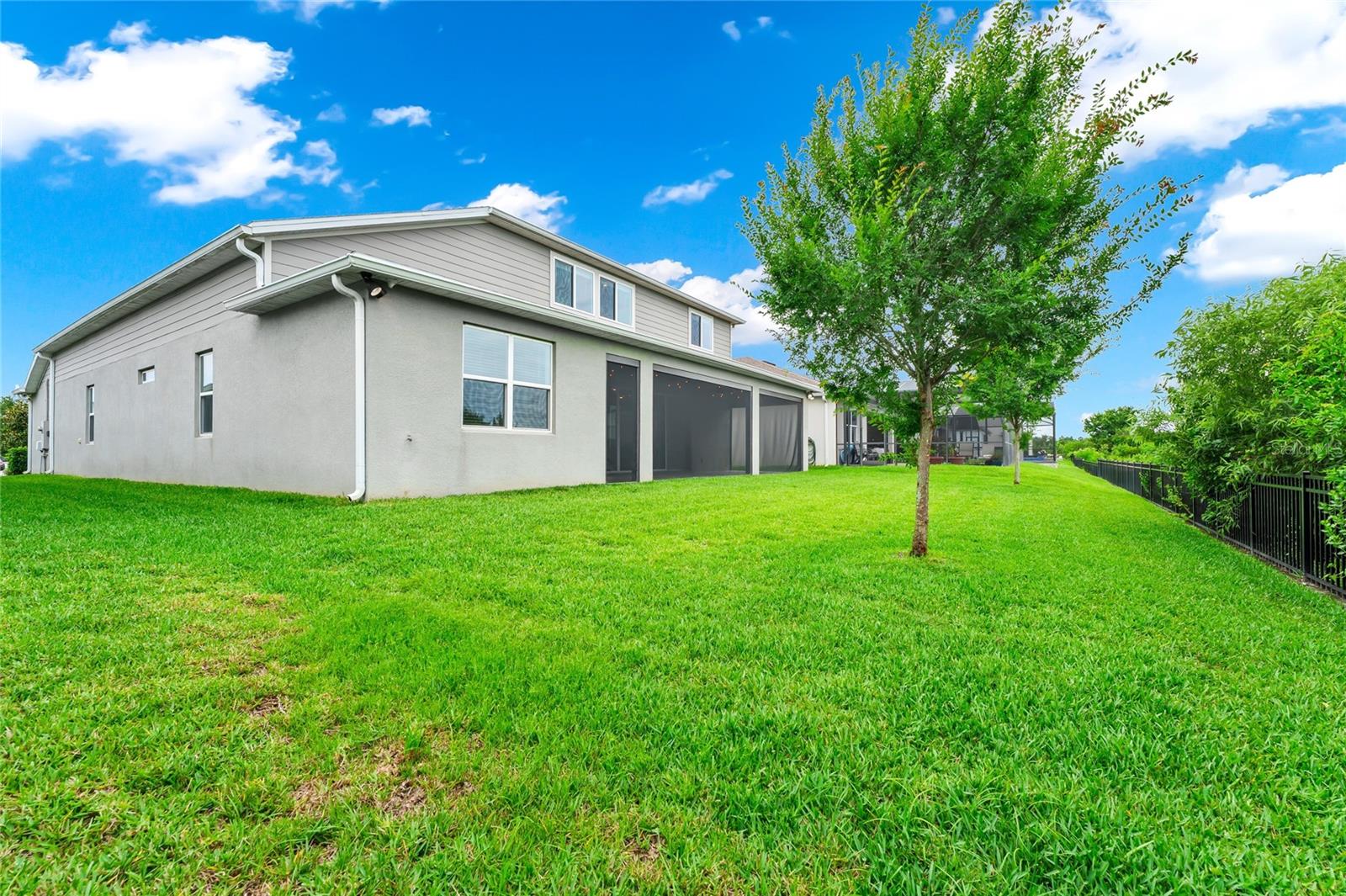 LIVE OAK LAKE PH 1 - Residential