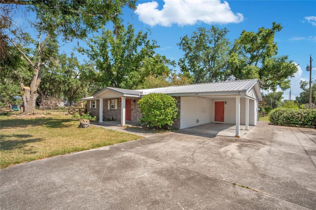 Photo of 6311 Bob Head Road, Plant City, FL 33565 (MLS # L4961575)