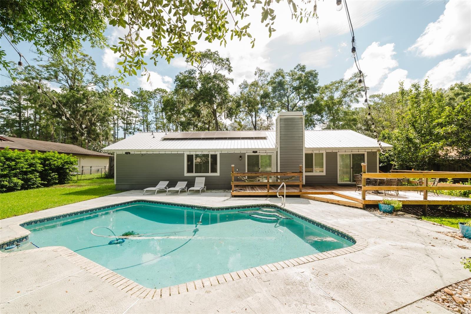 410 SE 41ST AVENUE