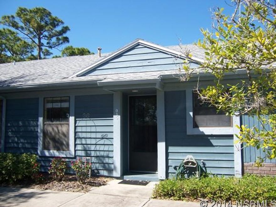 Neat as can be! Spacious & bright 2 bedroom, 2 bath furnished villa in the beautiful Fairgreen/Hidden Lakes neighborhood. Home has tile floors throughout the living areas. Master bath has new vanity. New A/C heat pump unit 2013. Many other updates in the last 5 years. ;Water: City