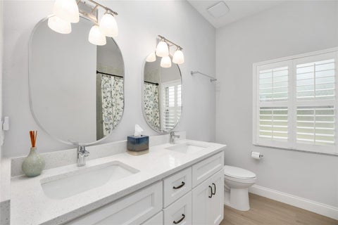 Tiny photo for 10516 SW 27th Avenue, Ocala, FL 34476 (MLS # OM726506)