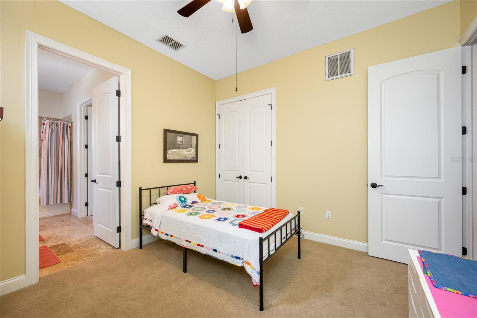 HILLSIDE LANDINGS - Residential