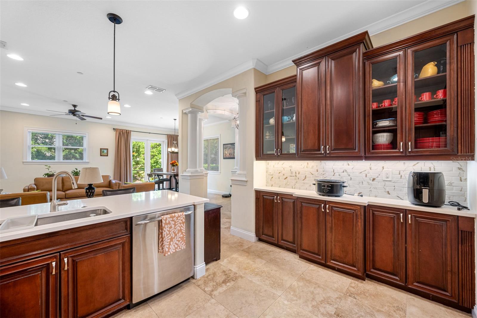 HILLSIDE LANDINGS - Residential