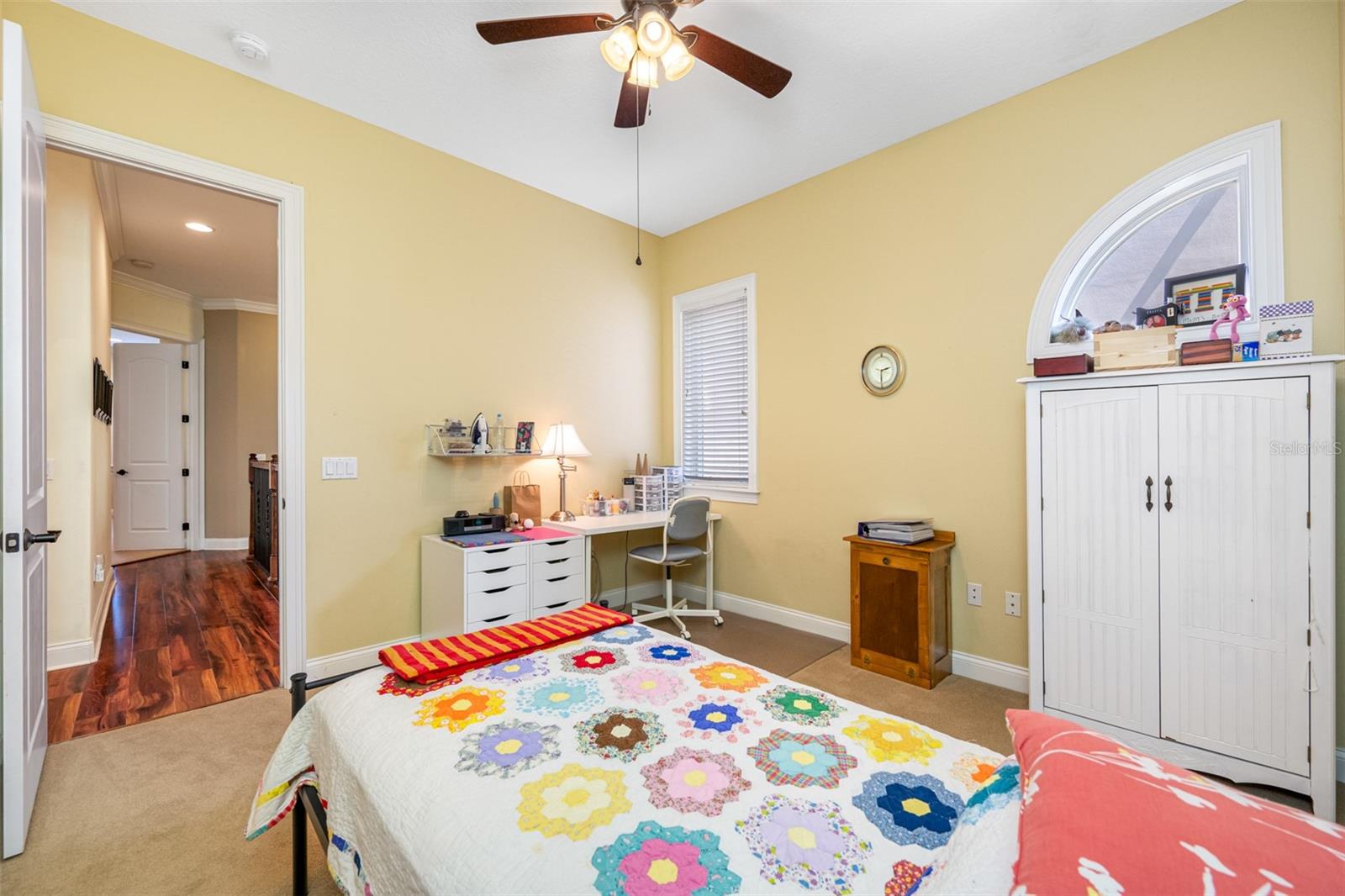 HILLSIDE LANDINGS - Residential