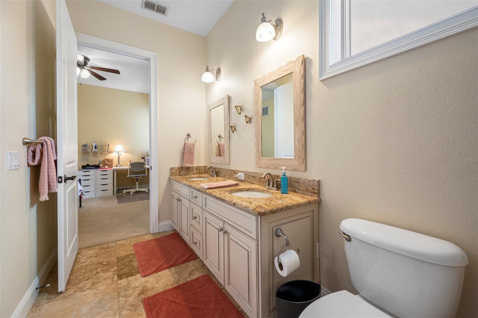 HILLSIDE LANDINGS - Residential