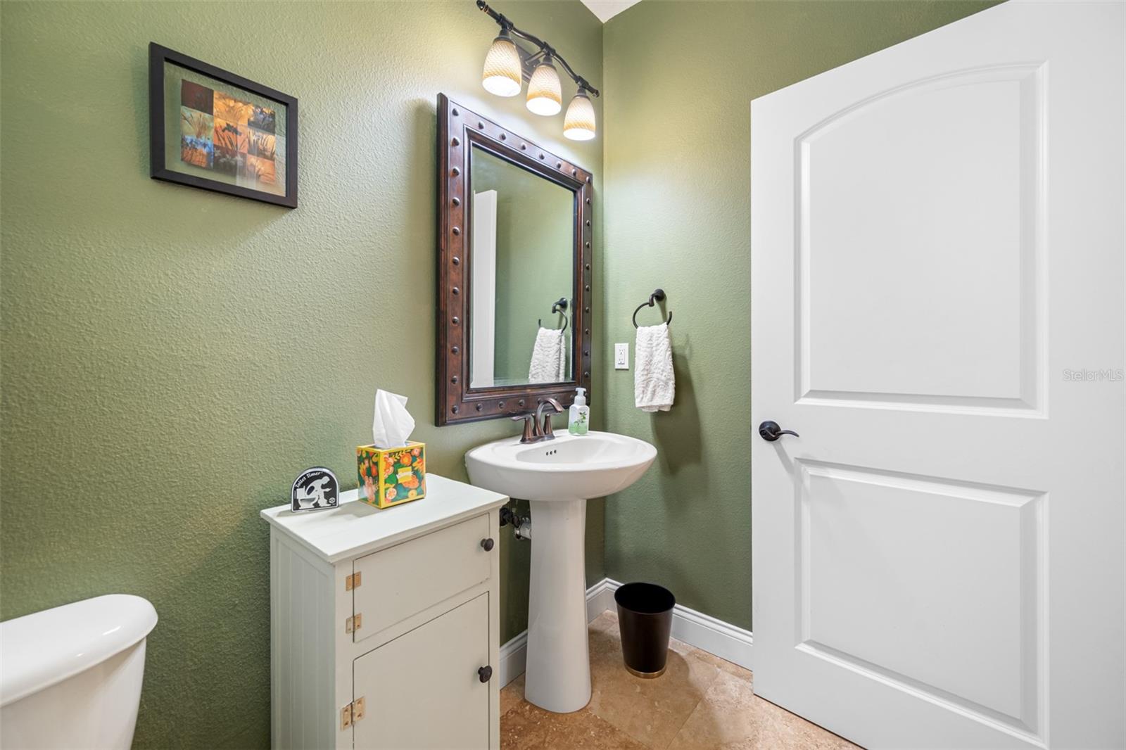 HILLSIDE LANDINGS - Residential