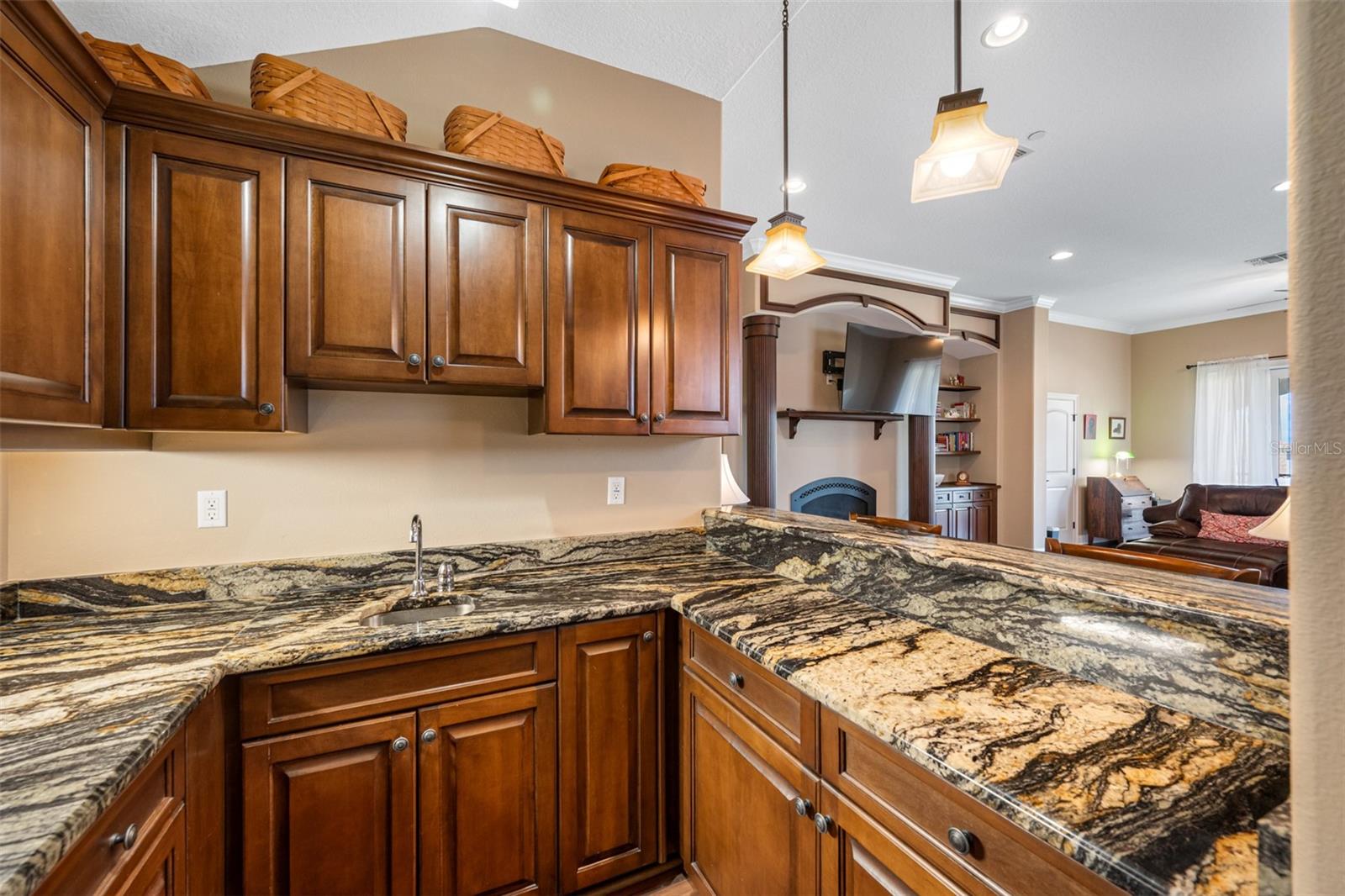 HILLSIDE LANDINGS - Residential