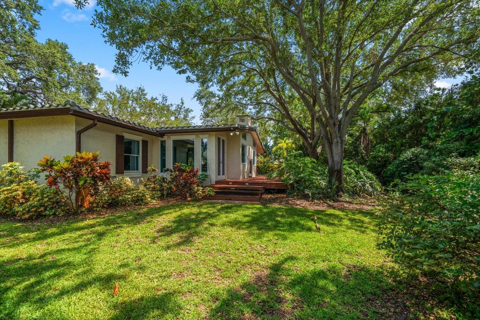 BELLEAIR PLACE - Residential