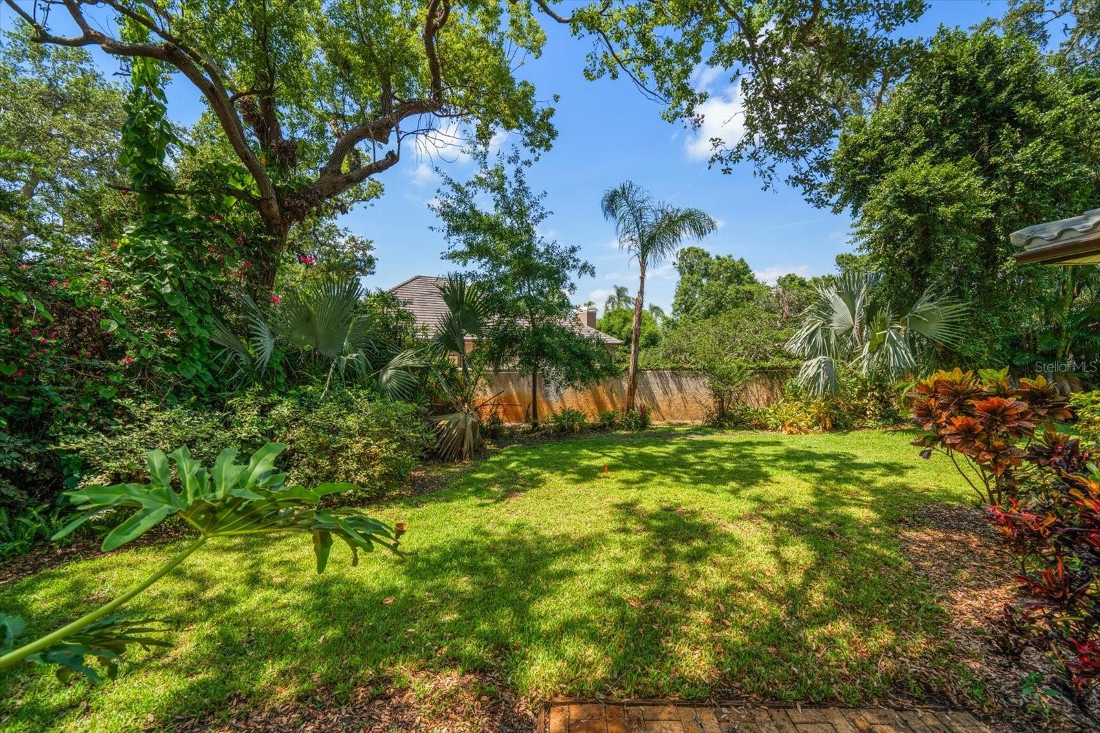 BELLEAIR PLACE - Residential