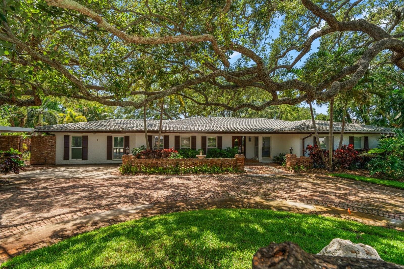 7 ROSERY LANE