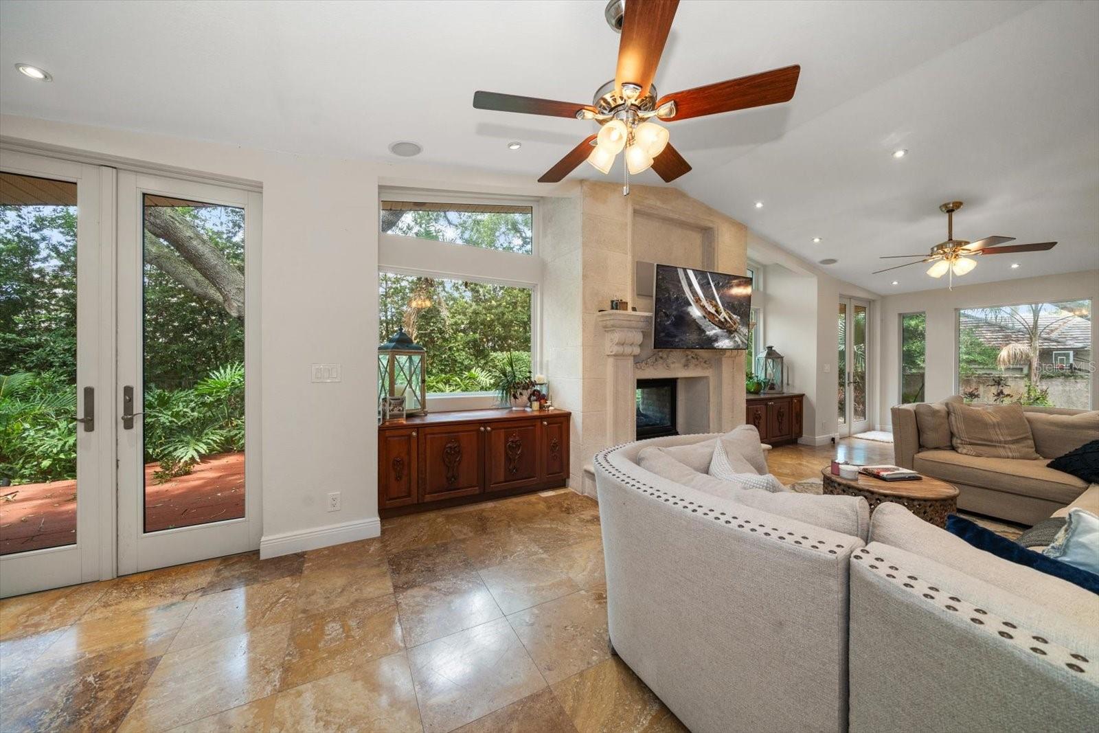 BELLEAIR PLACE - Residential