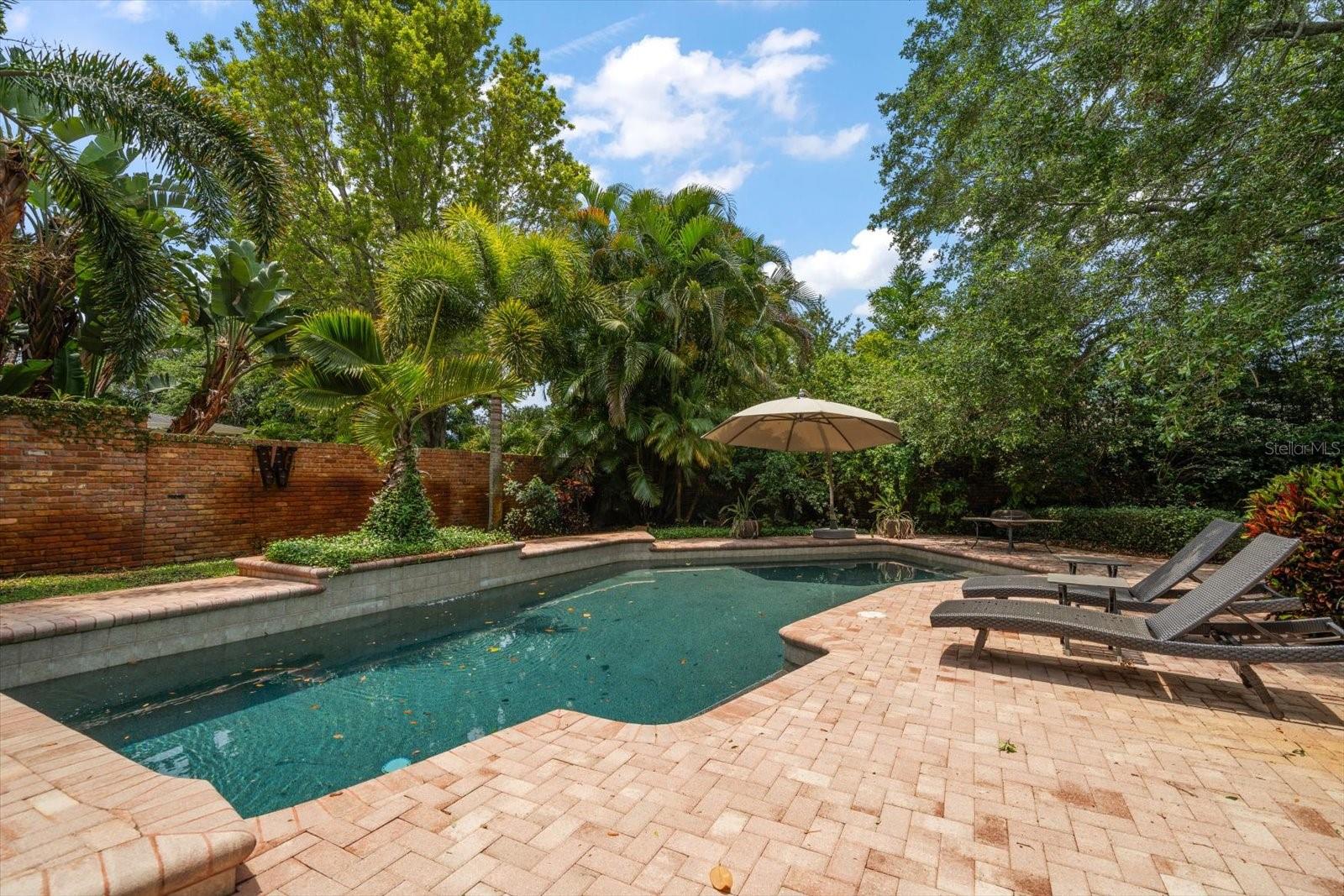 BELLEAIR PLACE - Residential