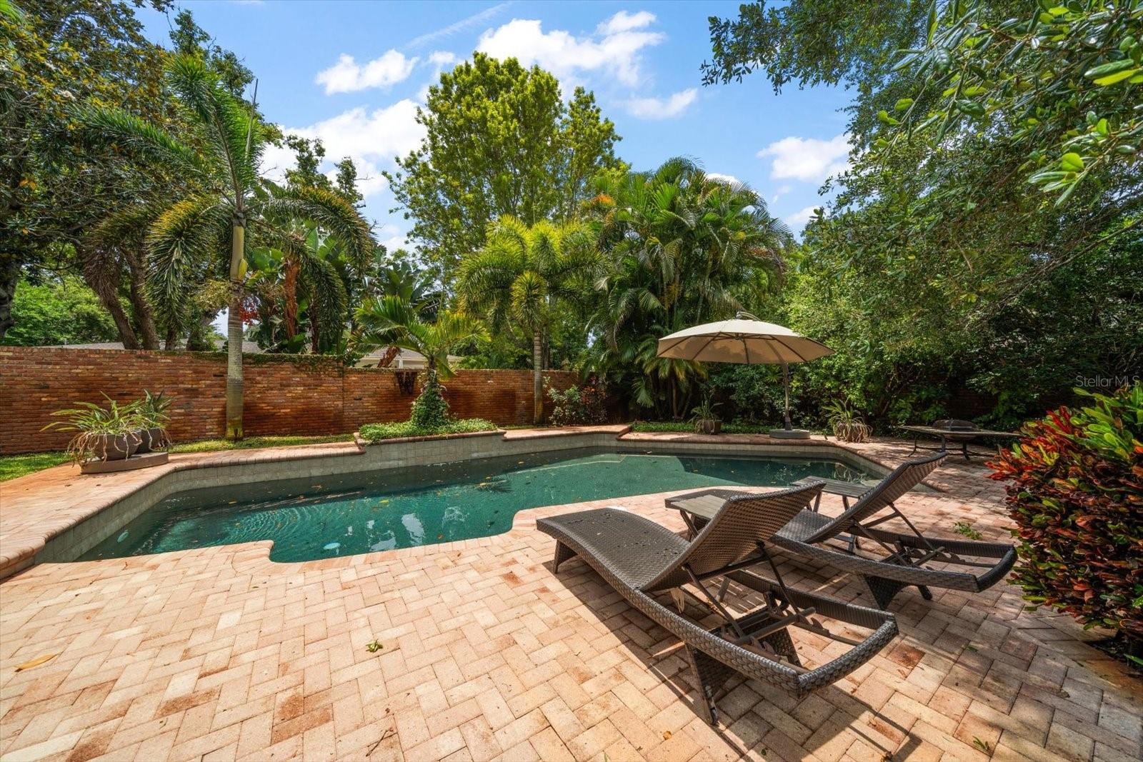 BELLEAIR PLACE - Residential