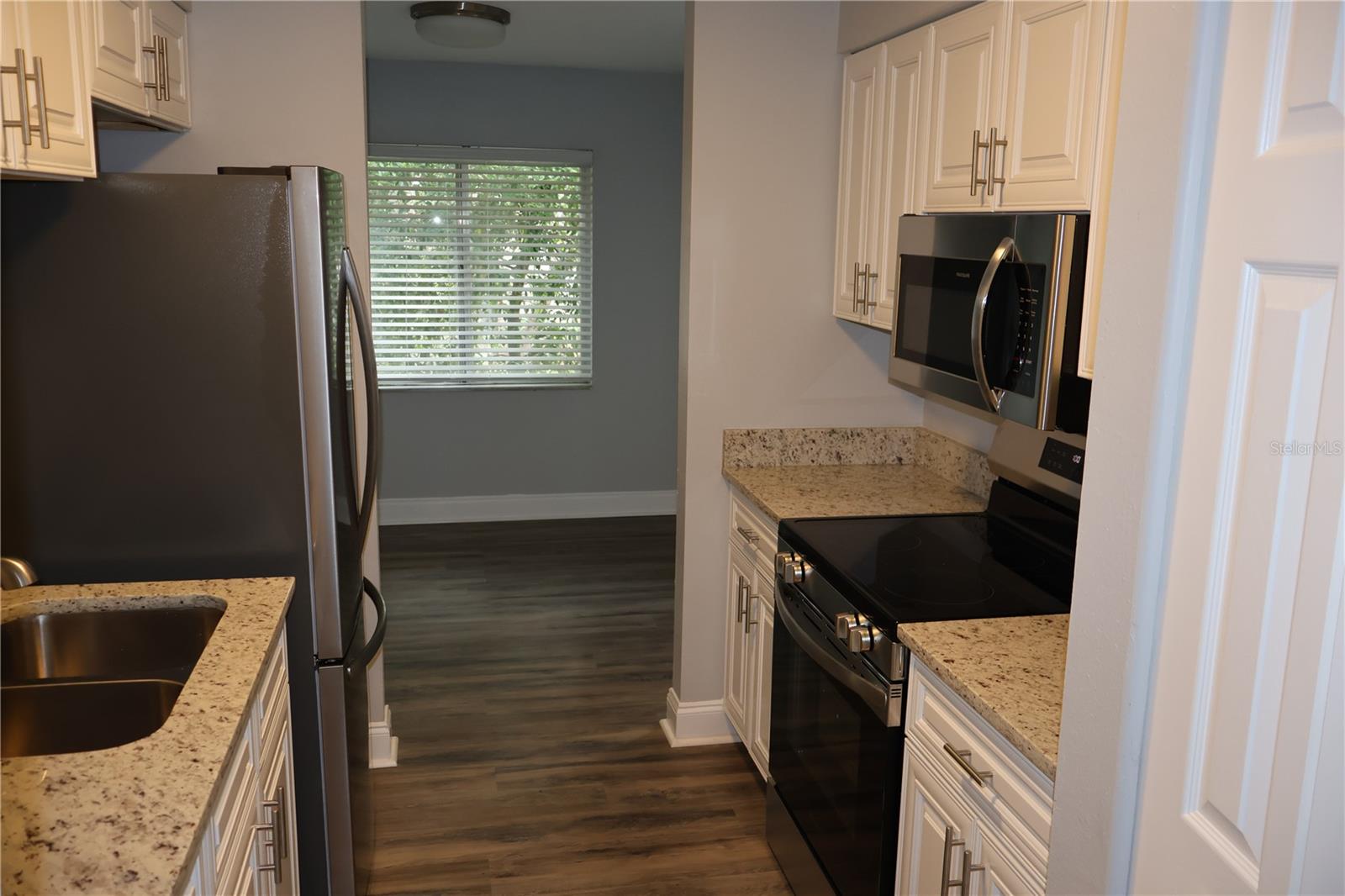 7522 NEEDLE LEAF PLACE 33