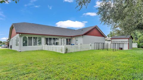 A home in LAKELAND