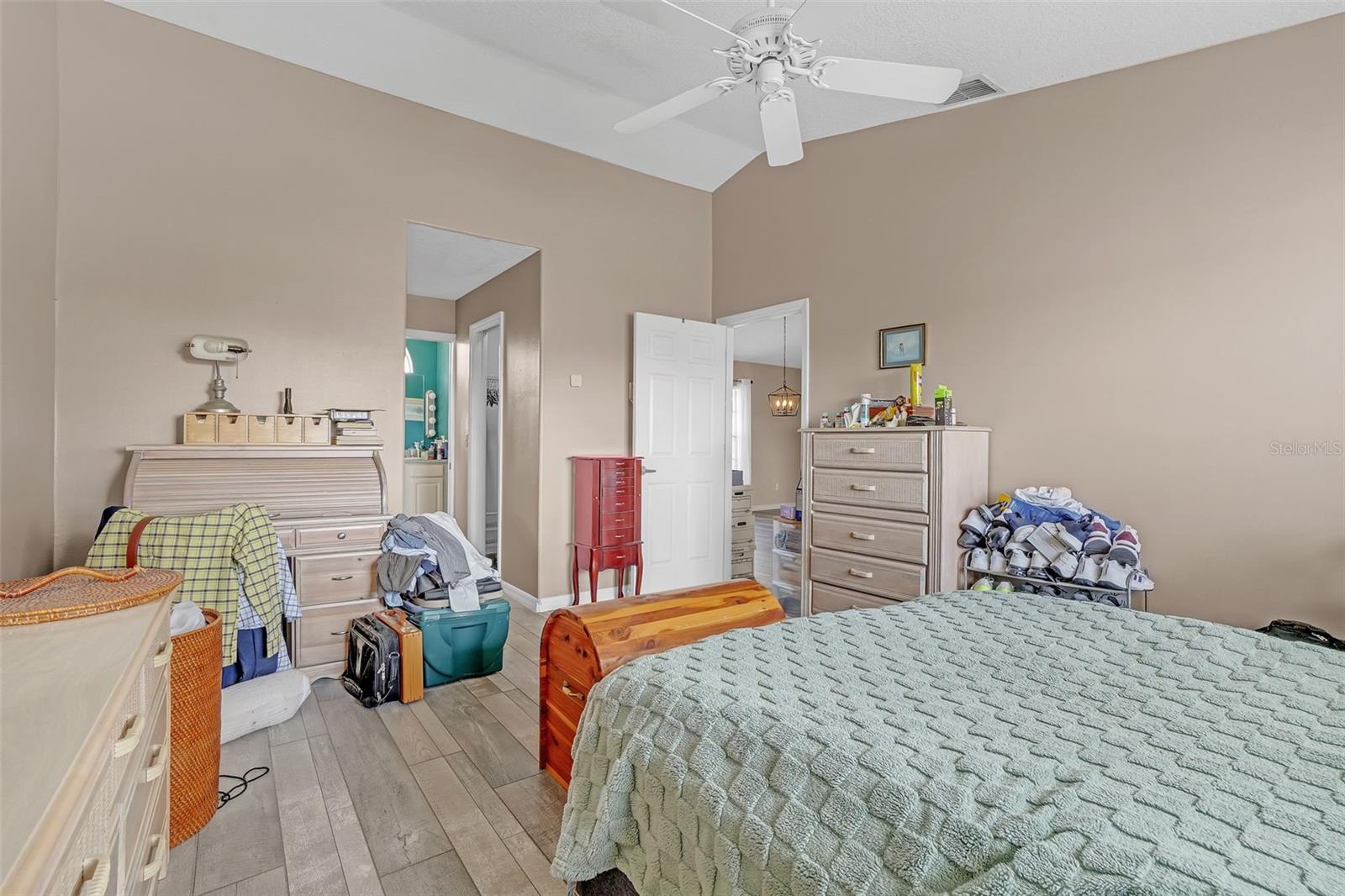 ROSE HILL GROVES - Residential