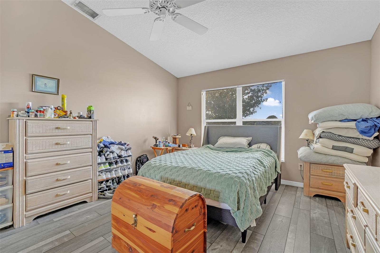 ROSE HILL GROVES - Residential