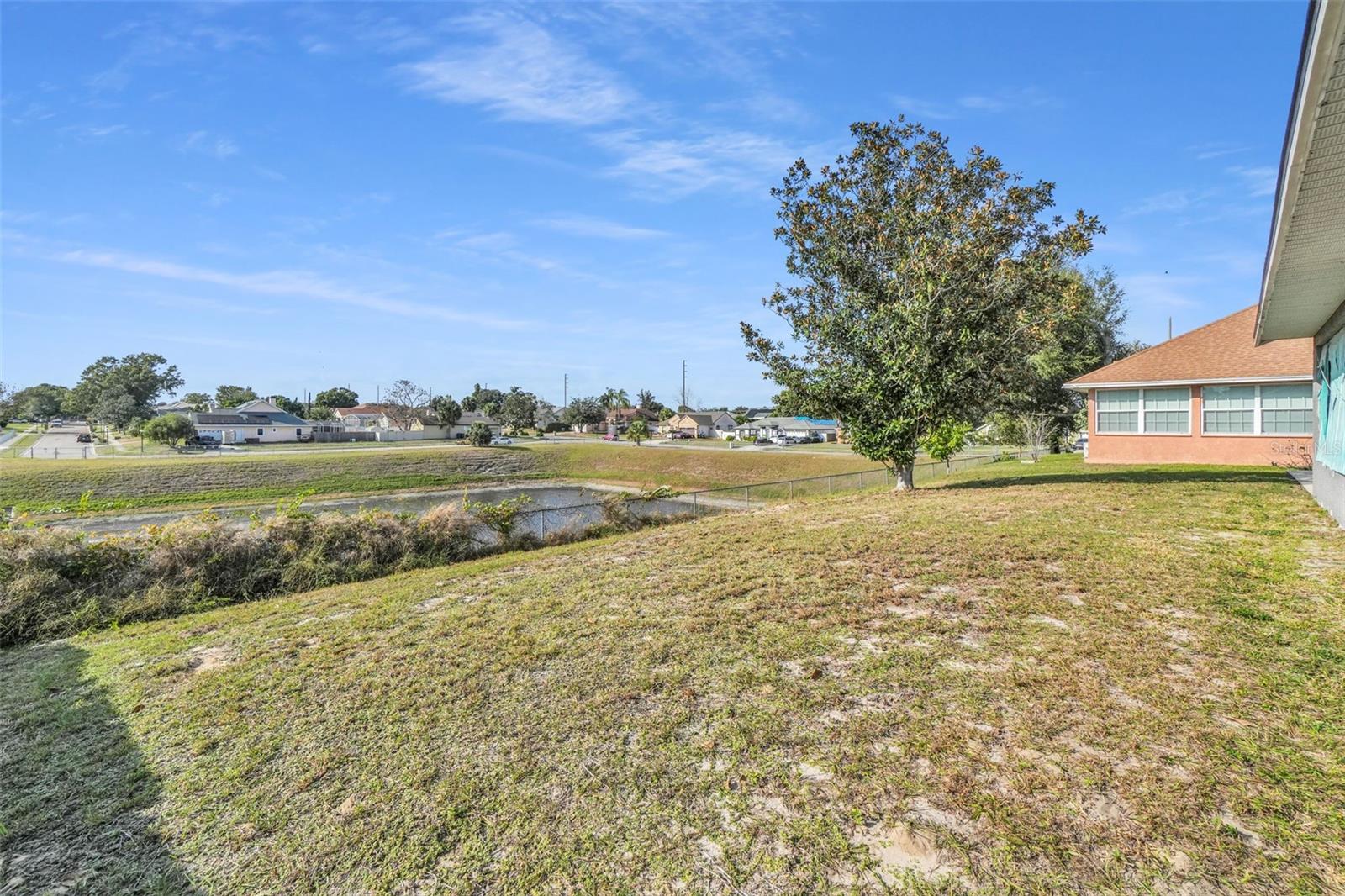 ROSE HILL GROVES - Residential