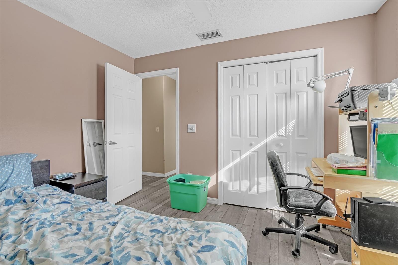 ROSE HILL GROVES - Residential