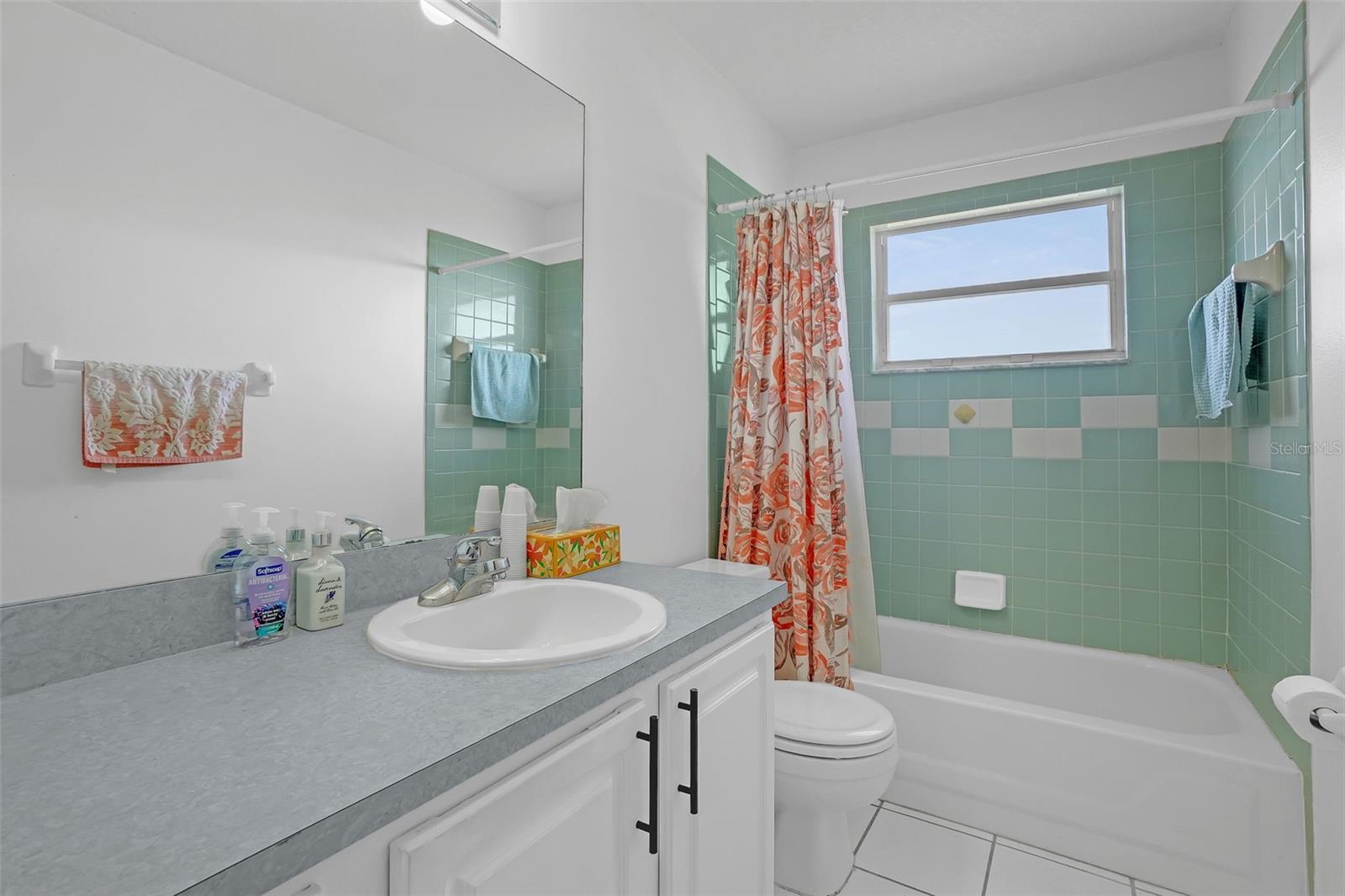 ROSE HILL GROVES - Residential