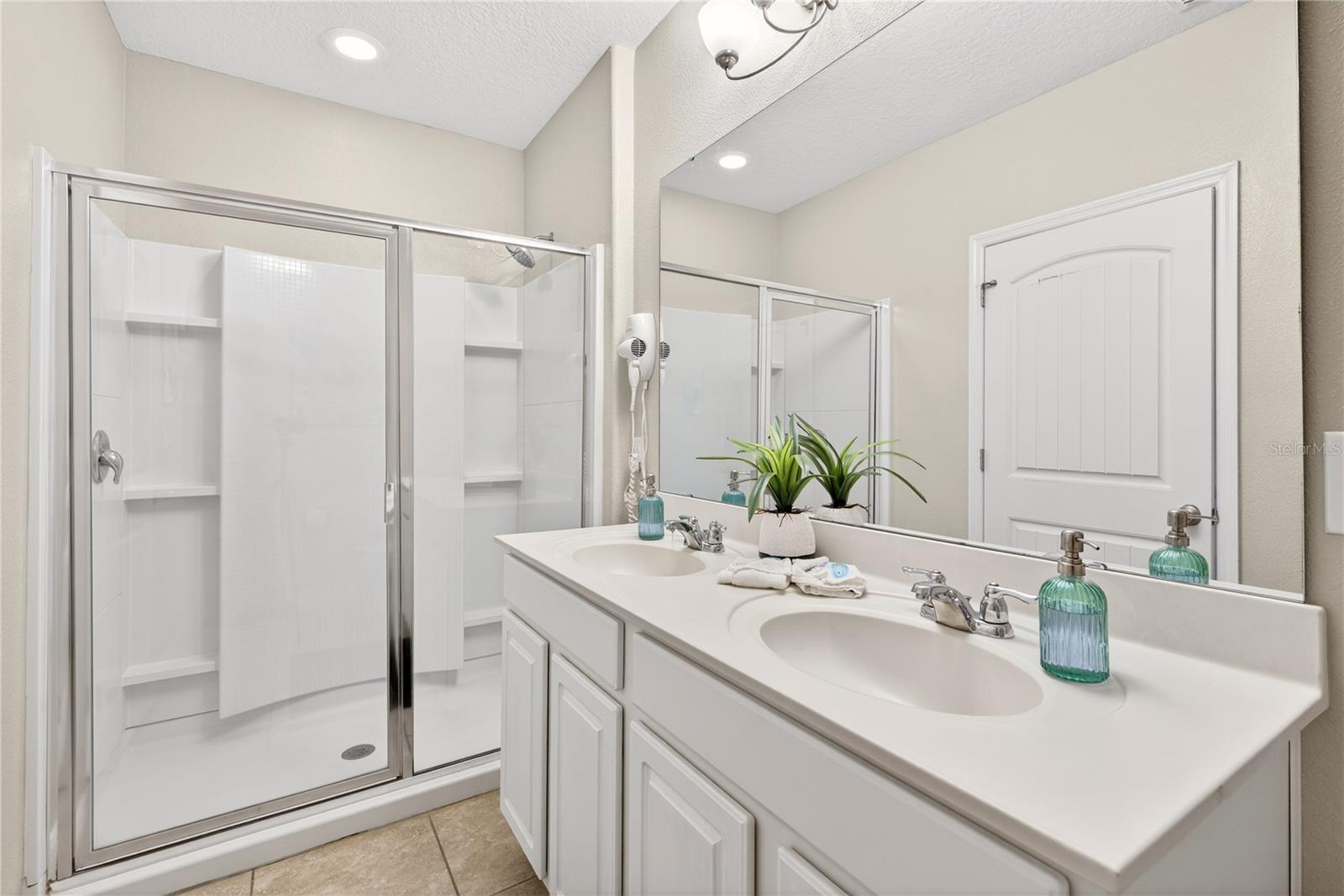 OAKMONT TOWNHOMES PHASE 1 - Residential