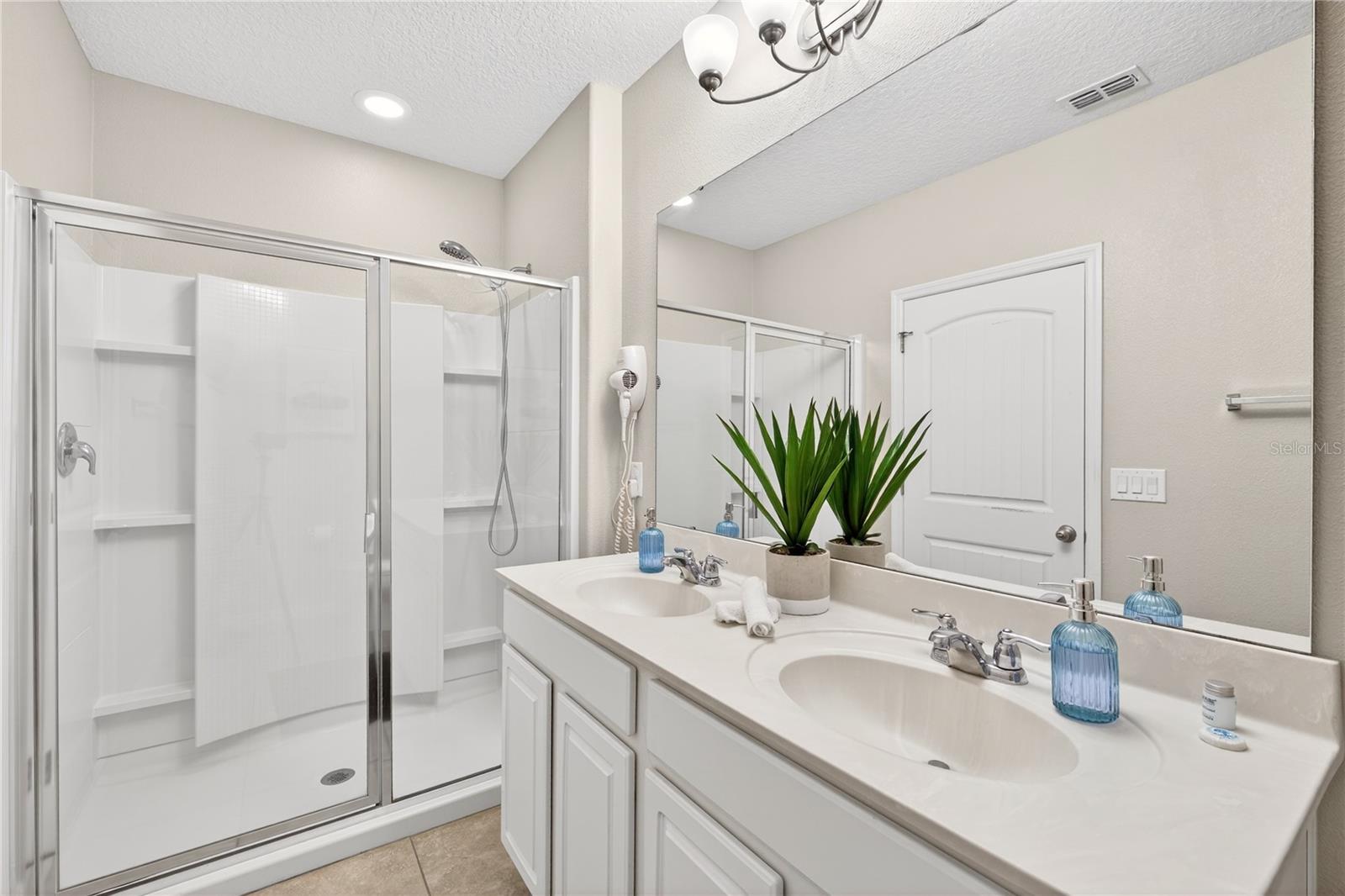 OAKMONT TOWNHOMES PHASE 1 - Residential