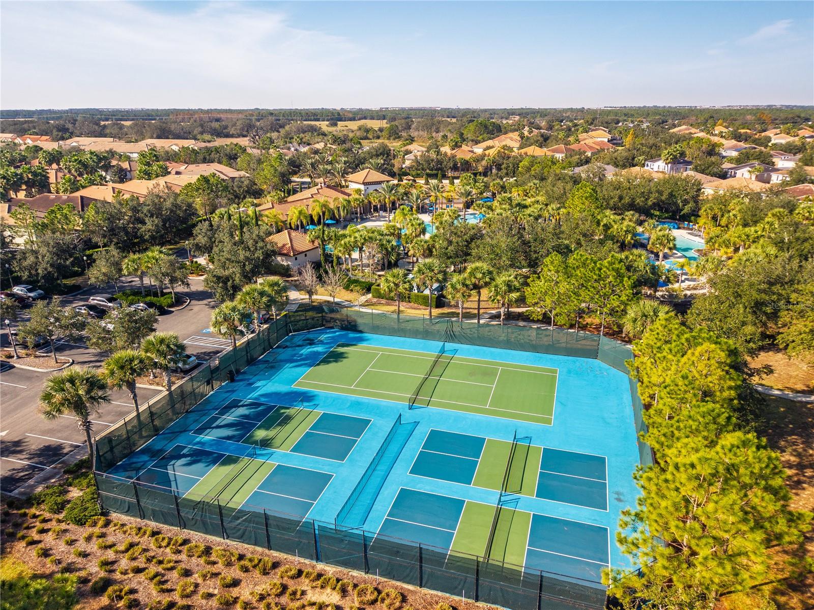 OAKMONT TOWNHOMES PHASE 1 - Residential